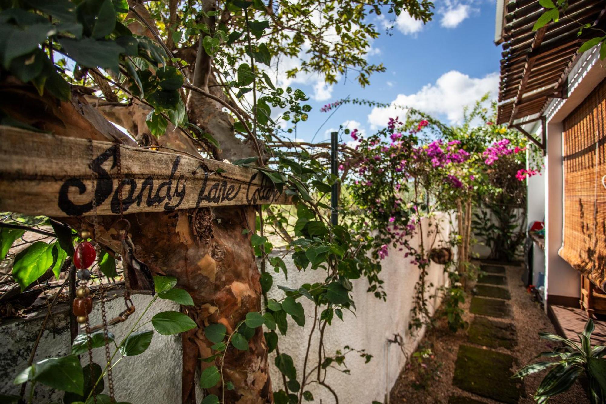 Sandy Lane Cottage Tamarin Exterior photo